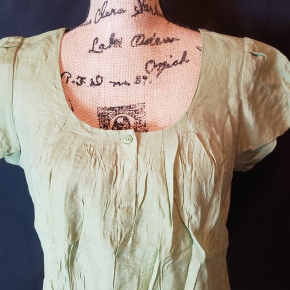 Old Navy Crinkle Blouse - Picture 2 of 5